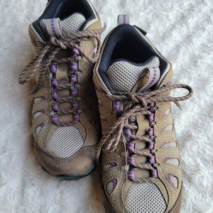 Oboz Sawtooth Low Top Hiking Shoes